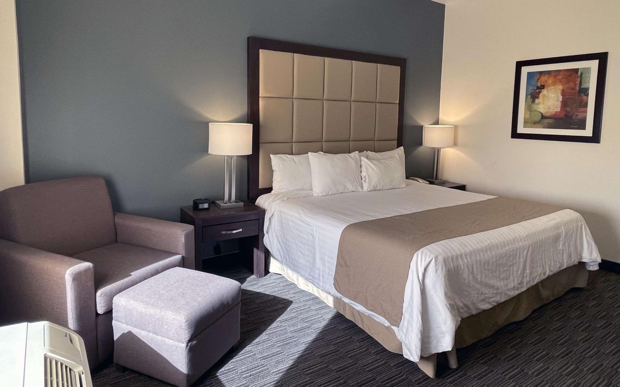 Western Juventud Hotel 4*